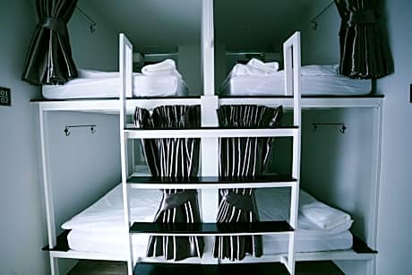 Quadruple Room with Shared Bathroom