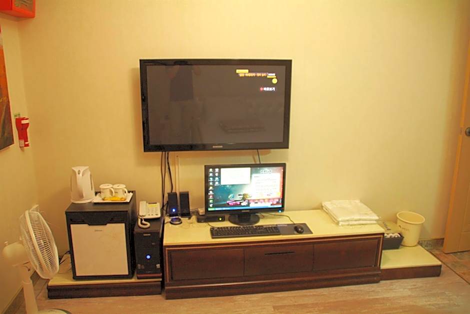 Andong Hotel
