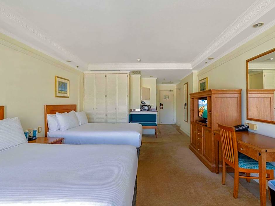 Pullman Cairns International