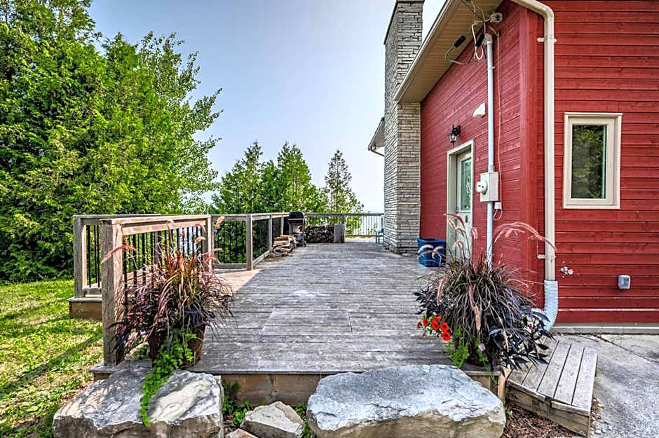 Norse Nook - Waterfront w Hot Tub & Sauna