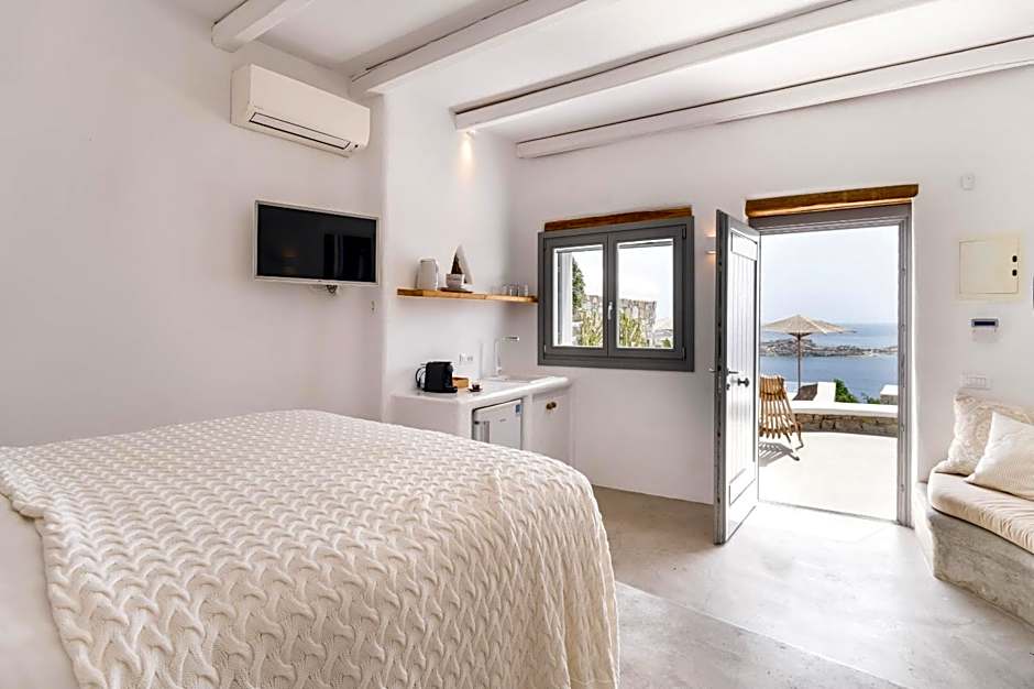 Villa Paoli - Private Pool, Sea View & Jacuzzi