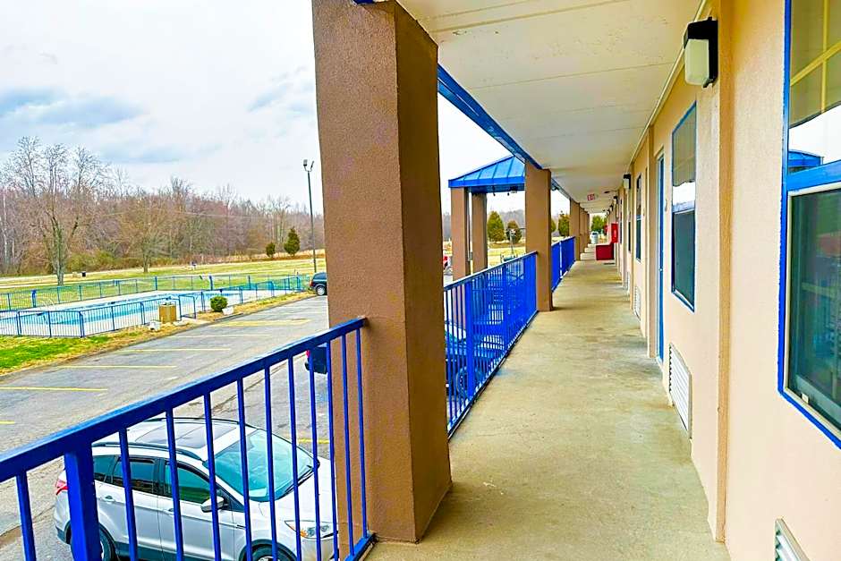 Happy Stay Inn Madisonville I-69 By OYO