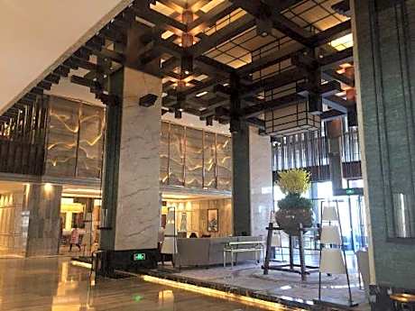 Huayang International Hotel