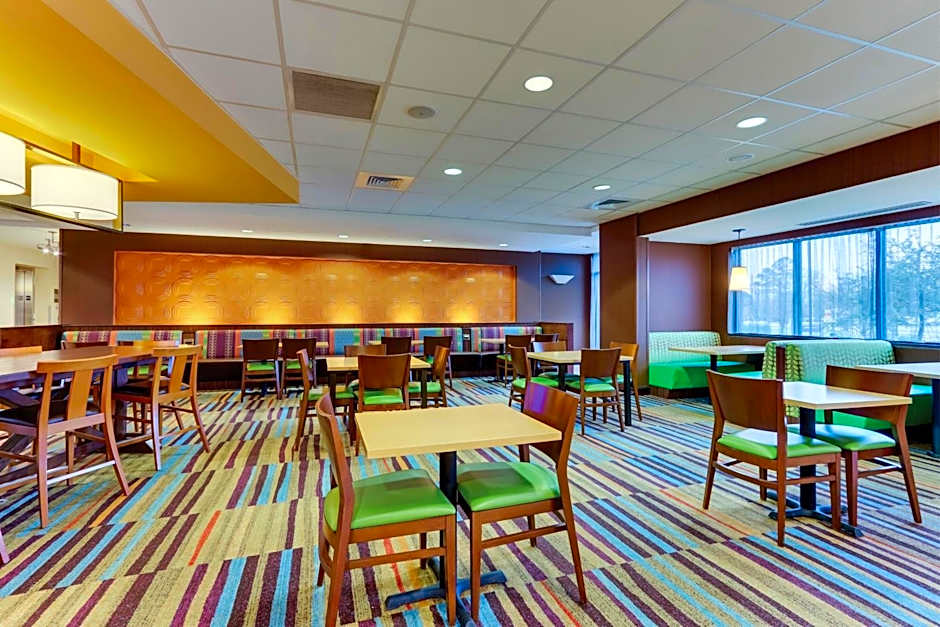 Fairfield Inn & Suites by Marriott Dunn I-95