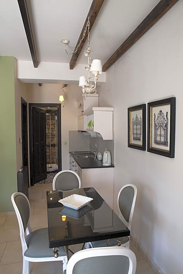 Archontiko Emmanouilidi Suites