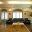 Elin Hotel