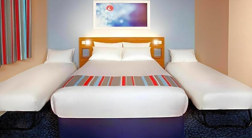 Travelodge Cardiff Central