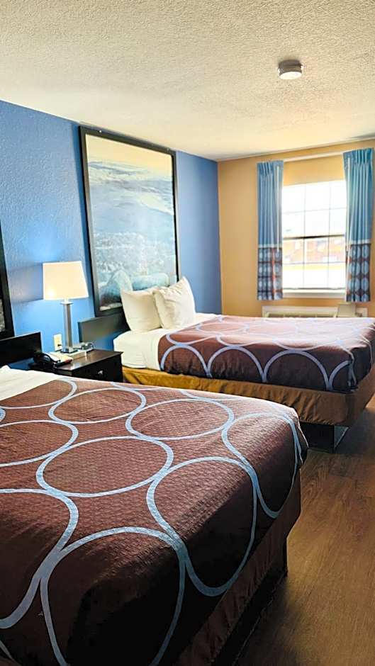 Super 8 by Wyndham Henryetta