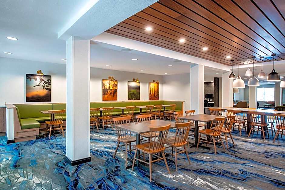 Fairfield Inn & Suites by Marriott Kelowna