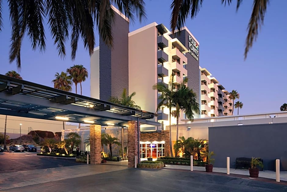 Four Points by Sheraton Los Angeles Westside