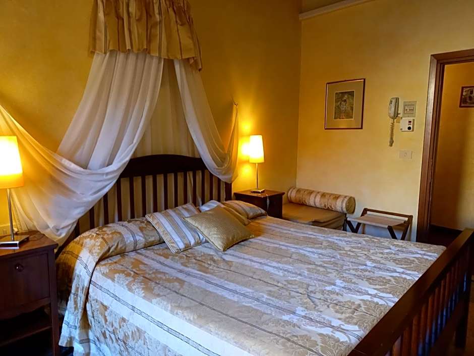 Hotel Tourist House