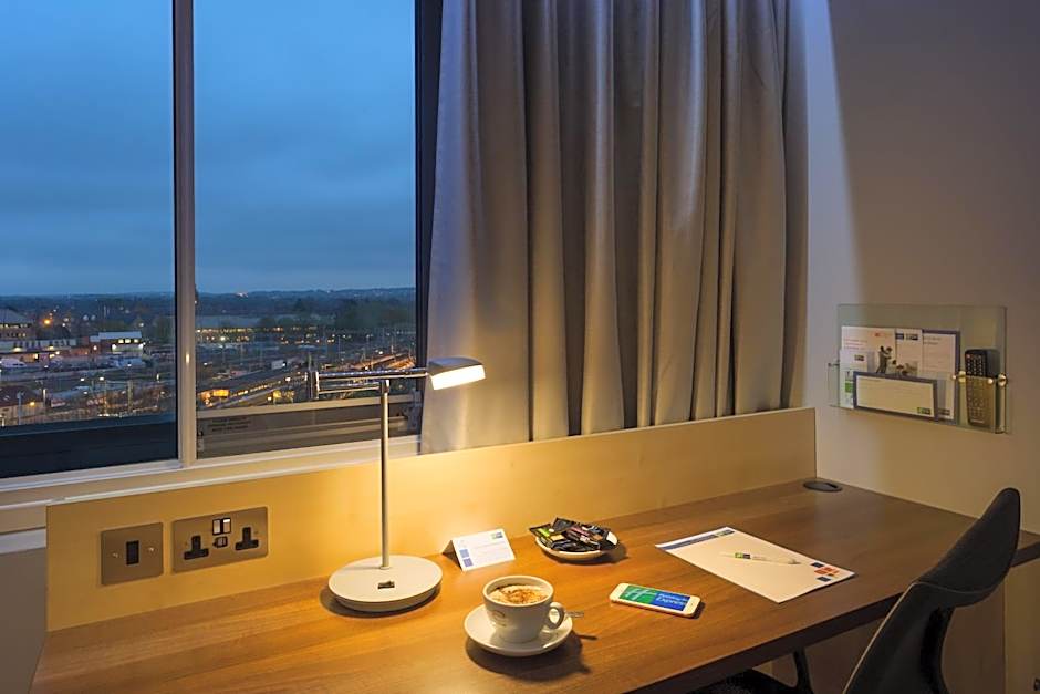 Holiday Inn Express London - Watford Junction By IHG