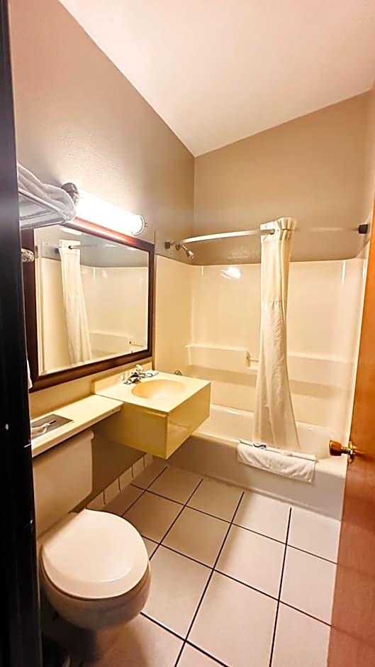 Quality Inn St. Paul-Minneapolis-Midway
