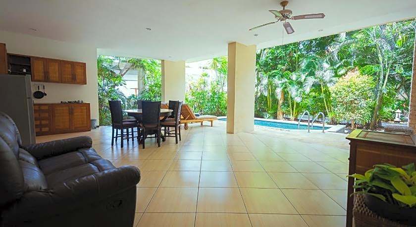 Orlowsky Discovery Candidasa Hotel