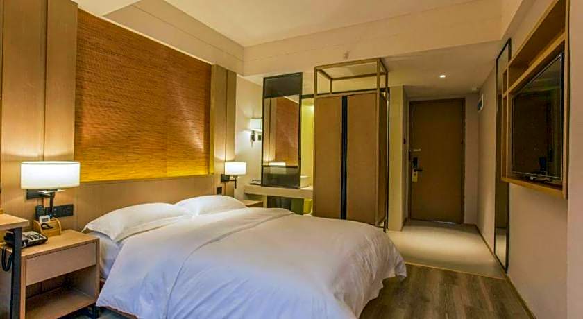 V8 Ziyuangang Hotel