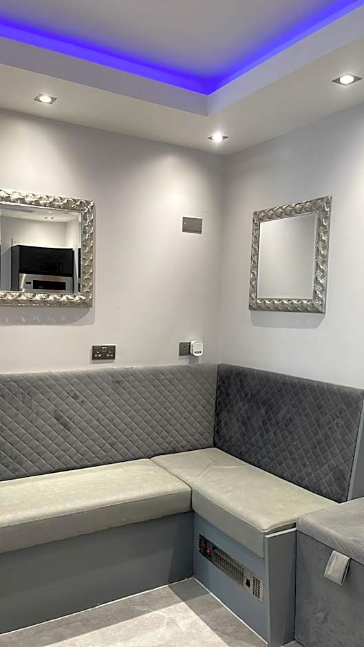 Belvedere Aparthotel - 83 Mount Pleasant