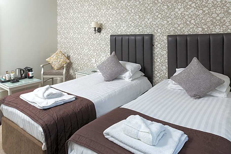 The Dog & Bear Hotel