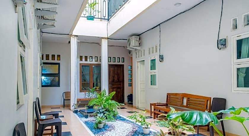 RedDoorz Syariah near Grand Kota Bintang