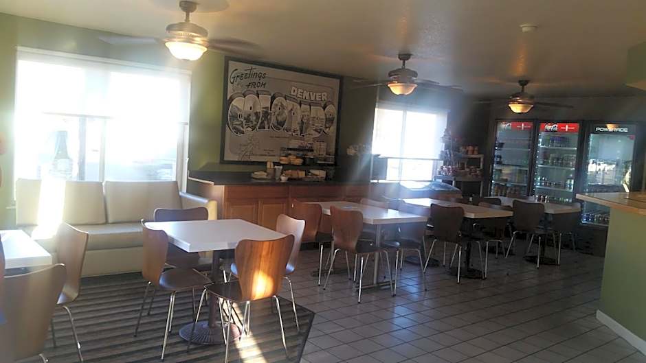 Super 8 by Wyndham Denver Central