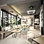 R Photo Hotel