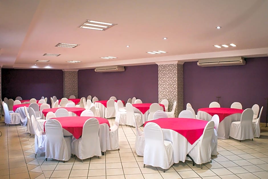 Hotel Real Azteca Boulevard