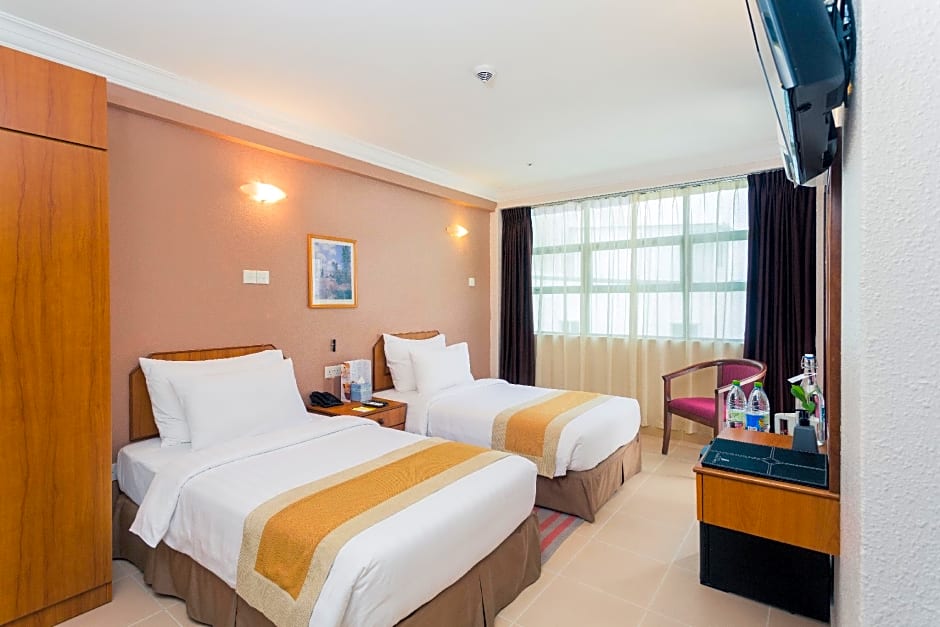 Champa Central Hotel