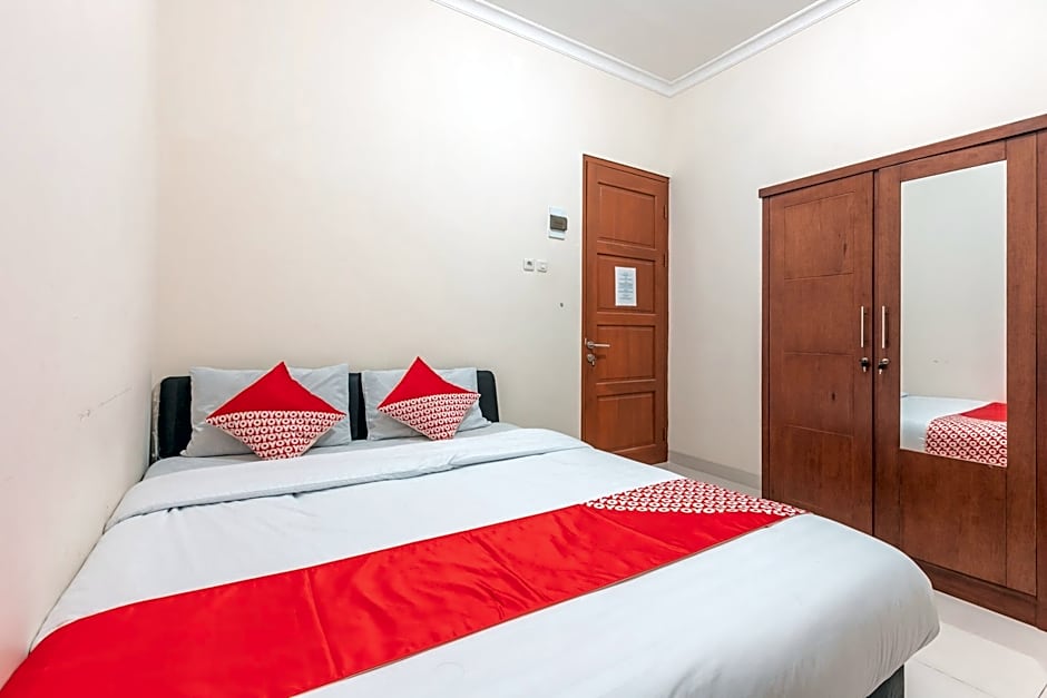 OYO 2364 Cempaka Harapan Indah