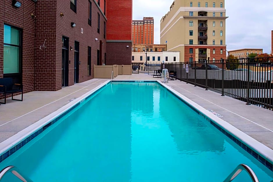 Hampton Inn By Hilton & Suites Winston-Salem Downtown