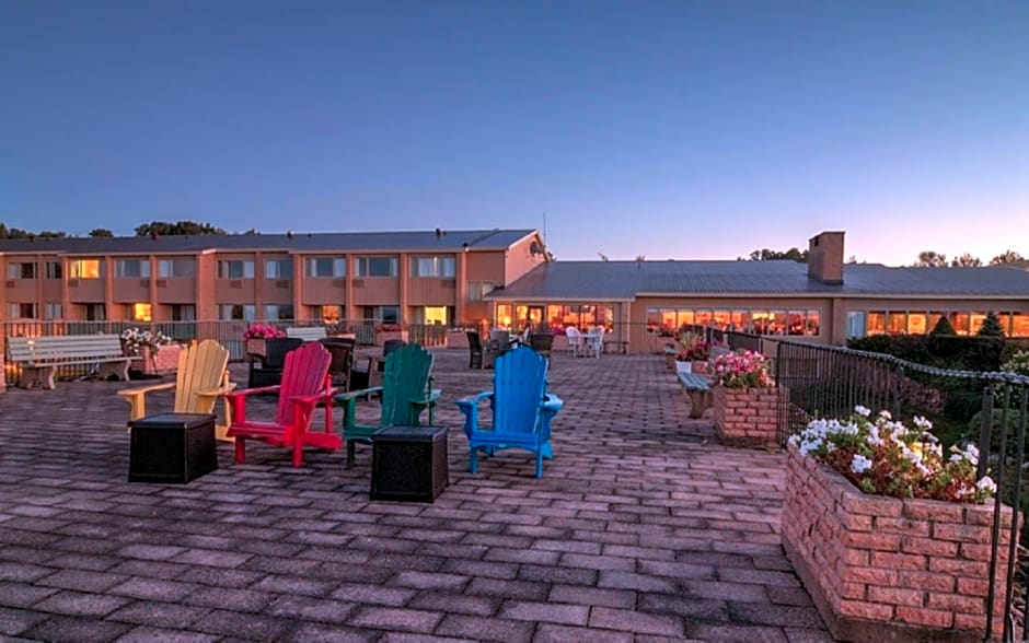 Old Orchard Inn Resort and Spa