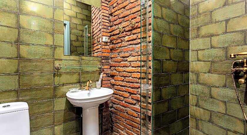 Ethnograph Old Tbilisi Hotel