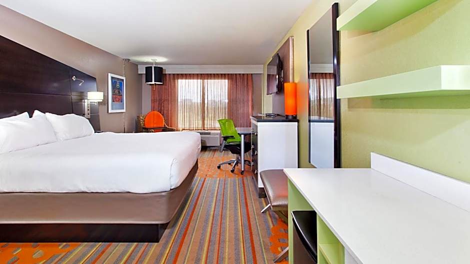 Holiday Inn Express Atlanta NW - Galleria Area By IHG