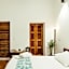 Hotel Sin Nombre