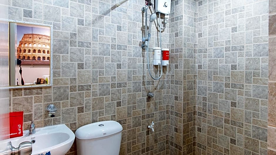 RedDoorz Plus near Osmena Highway 2