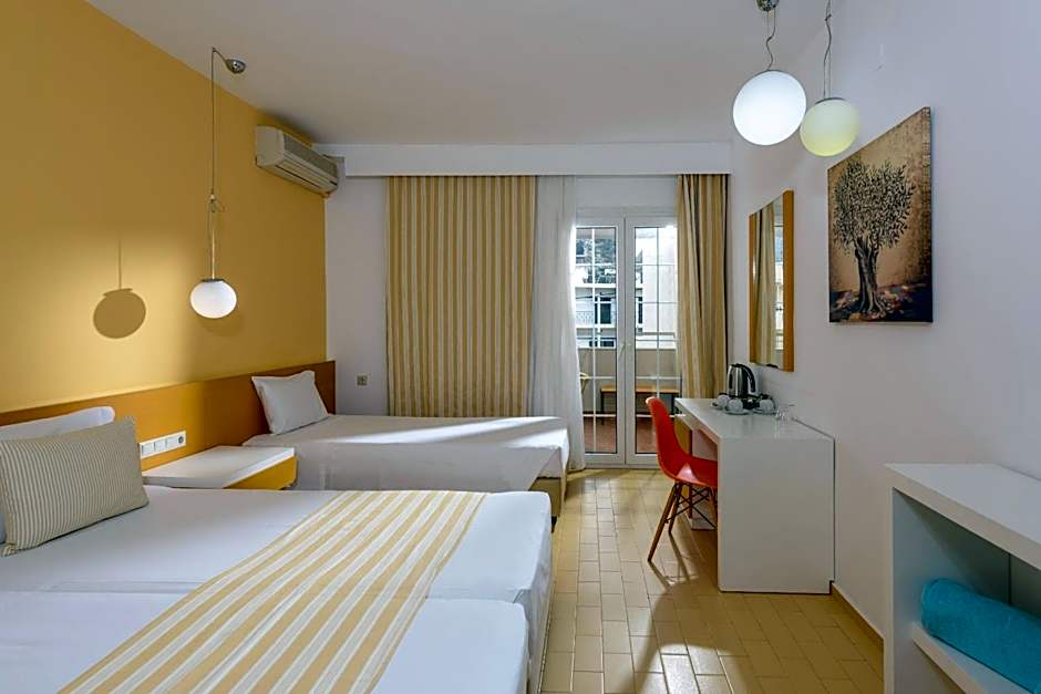 Zeus Hotels Palm Beach