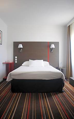 Standard Family Suite with 2 Connecting Rooms