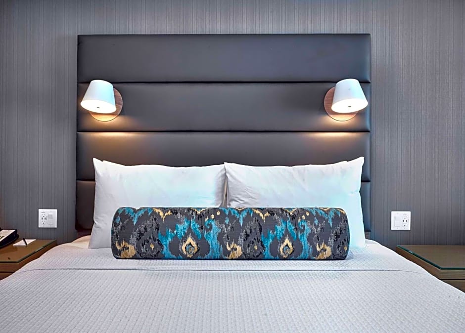 Sandman Signature Plano-Frisco Hotel