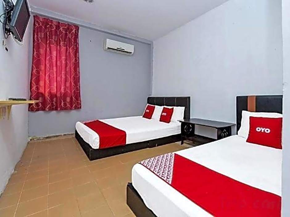 OYO 90324 Muar Station Hotel