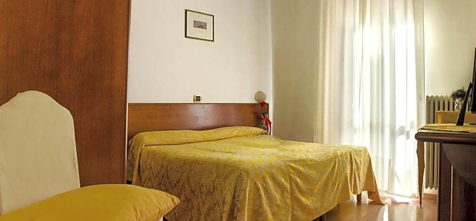 Domus Hotel