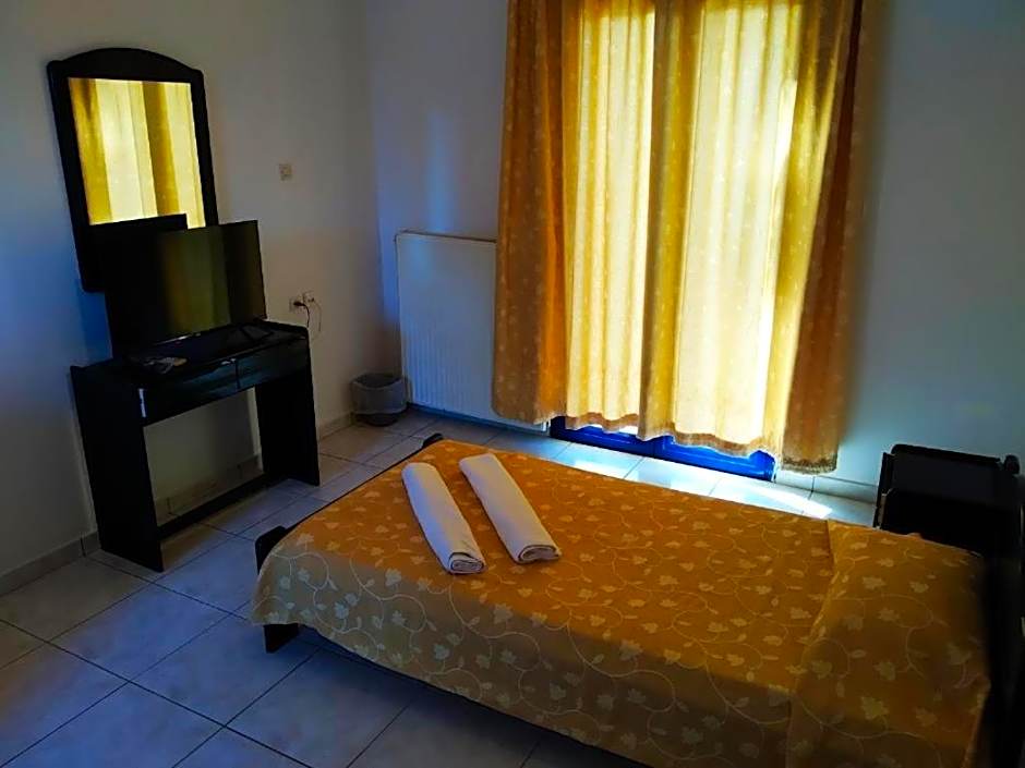 Royal Club Hotel - Aqua Poolside Bliss