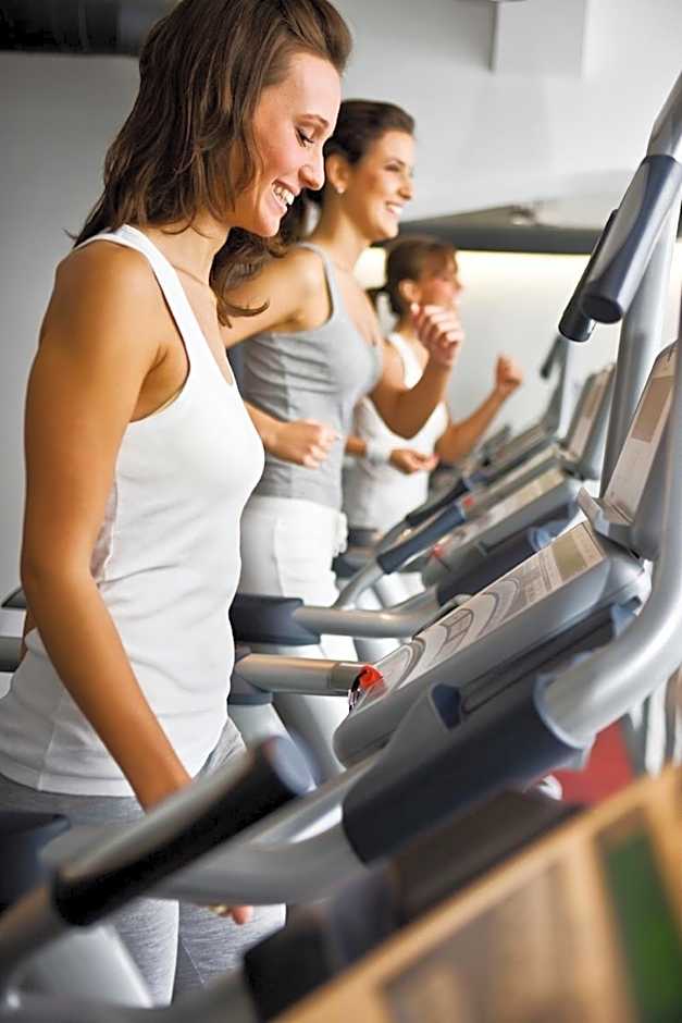 Castlecourt Hotel, Spa & Leisure