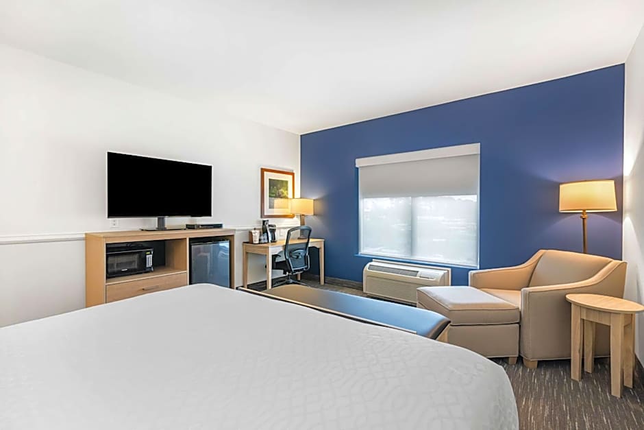 Best Western Plus Westgate Inn & Suites