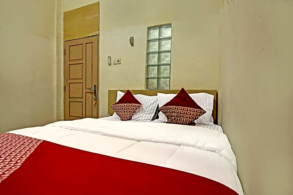 OYO Life 91268 Homestay Bu Erma Syariah