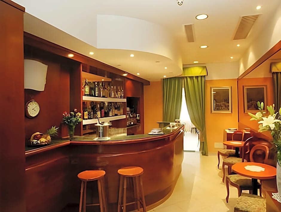 Astor Hotel