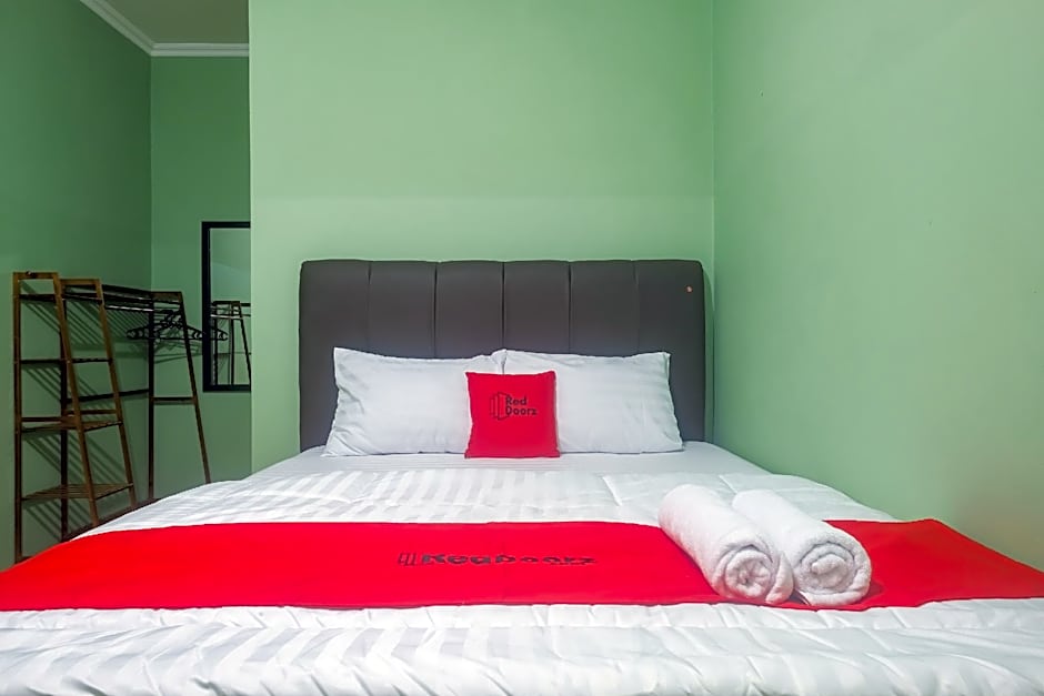 RedDoorz Syariah @ Omahe Qoema 3 Yogyakarta