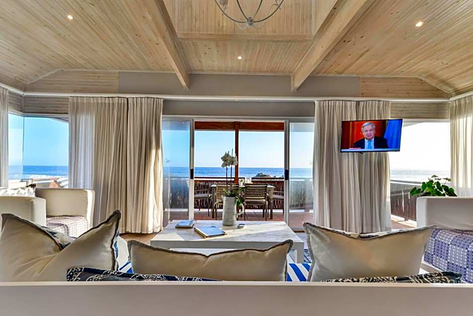 Singing Kettle Beach Lodge