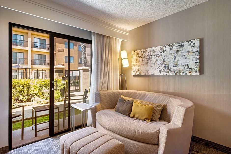 Sonesta Select Huntington Beach Fountain Valley