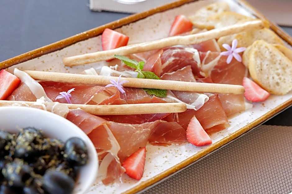 Palmares Signature Apartments