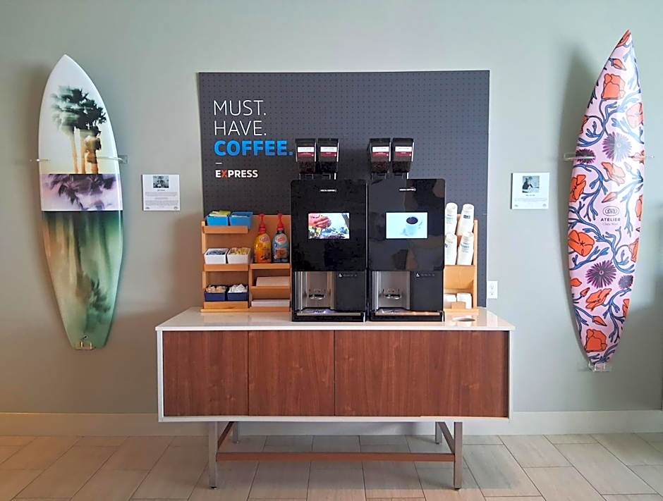 Holiday Inn Express Hotel & Suites Ventura Harbor By IHG