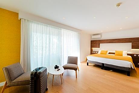 Junior Suite - City View