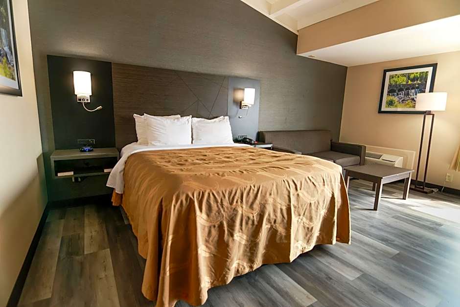 Quality Inn & Suites Danbury near University